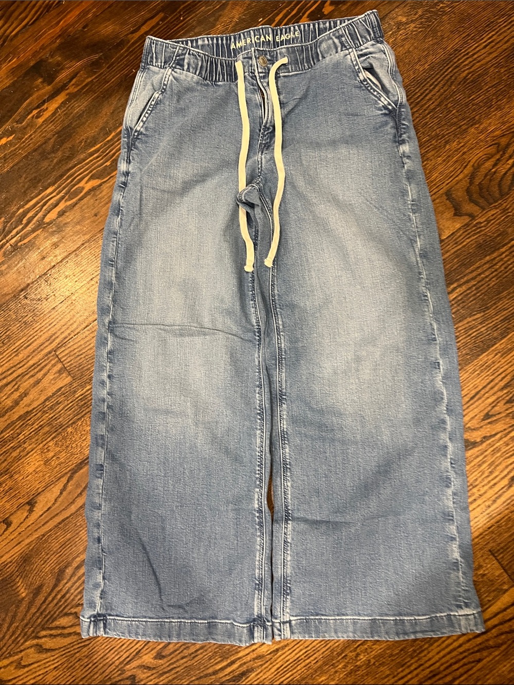 American Eagle Outfitters Light Blue Wide Leg Women’s Jeans with Drawstring